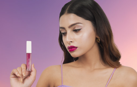 How to Choose the Right Lipstick Color for Your Skin Tone